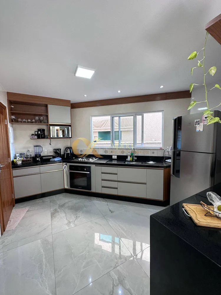 Casa, 4 quartos, 260 m² - Foto 9