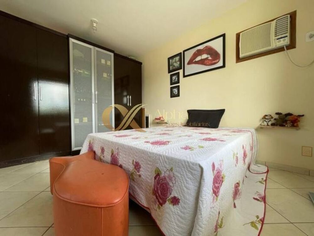 Casa à venda com 2 quartos, 110m² - Foto 4