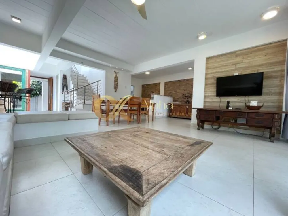 Casa, 8 quartos, 270 m² - Foto 4