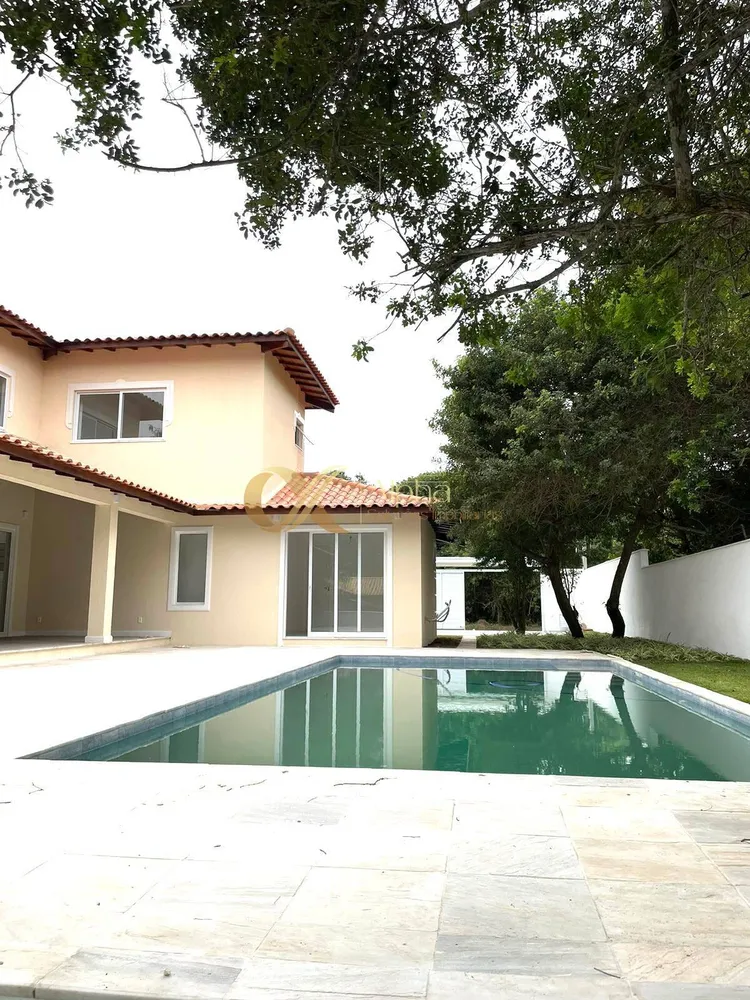 Casa, 4 quartos, 207 m² - Foto 1