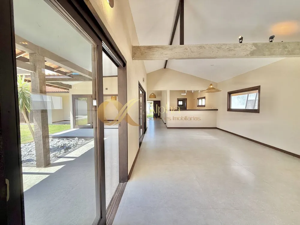 Casa, 4 quartos, 242 m² - Foto 8