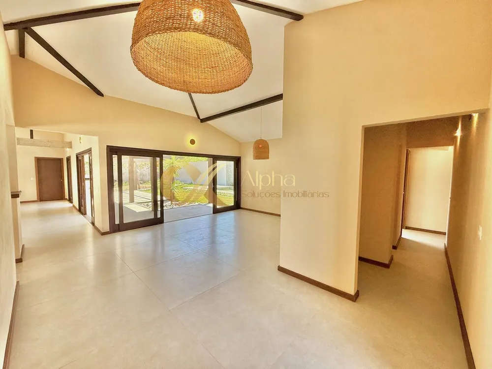 Casa, 4 quartos, 242 m² - Foto 1