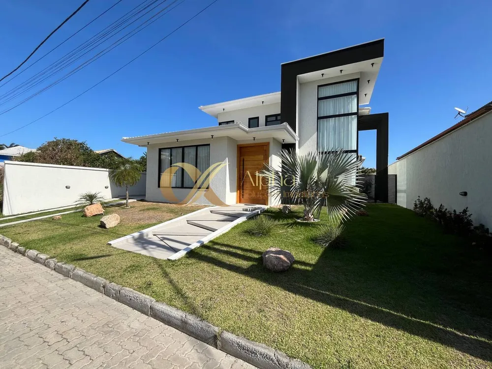 Casa, 4 quartos, 209 m² - Foto 1