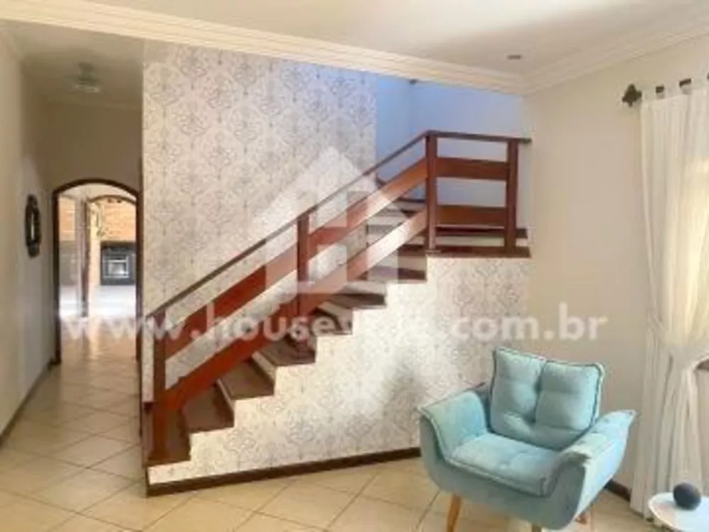 Sobrado à venda com 3 quartos, 160m² - Foto 4