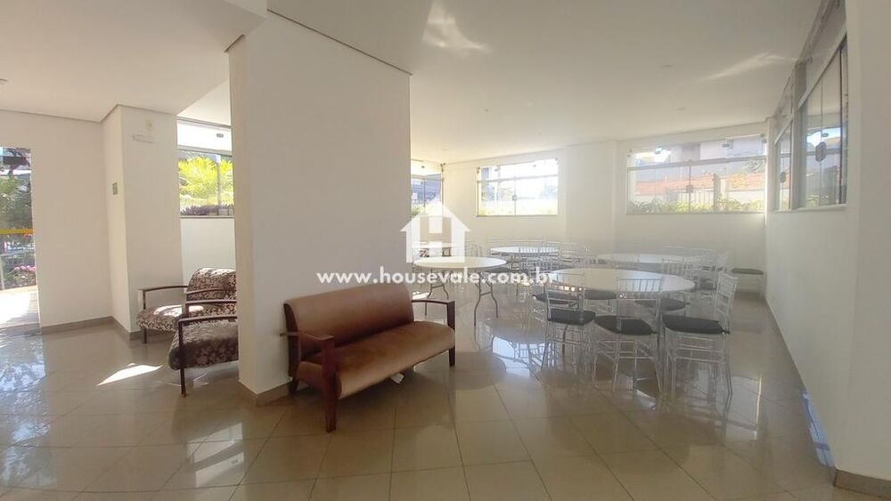 Apartamento à venda com 3 quartos, 117m² - Foto 2