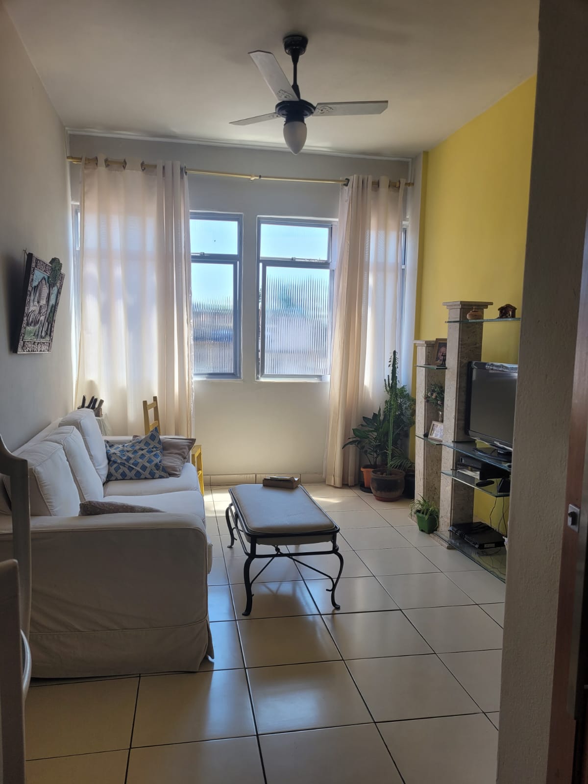 Apartamento à venda com 2 quartos, 80m² - Foto 2