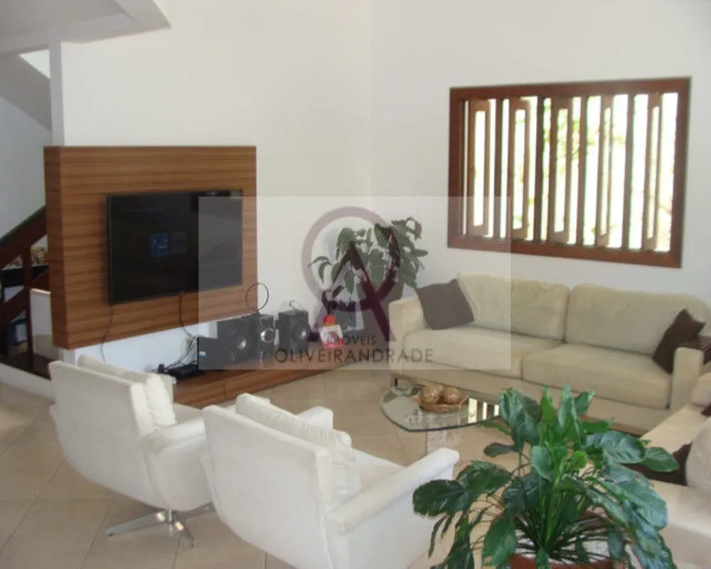 Casa, 4 quartos, 324 m² - Foto 1