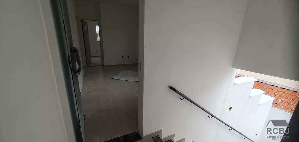 Apartamento à venda com 2 quartos, 50m² - Foto 2