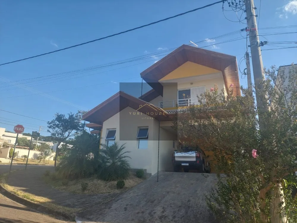 Casa, 3 quartos, 215 m² - Foto 2