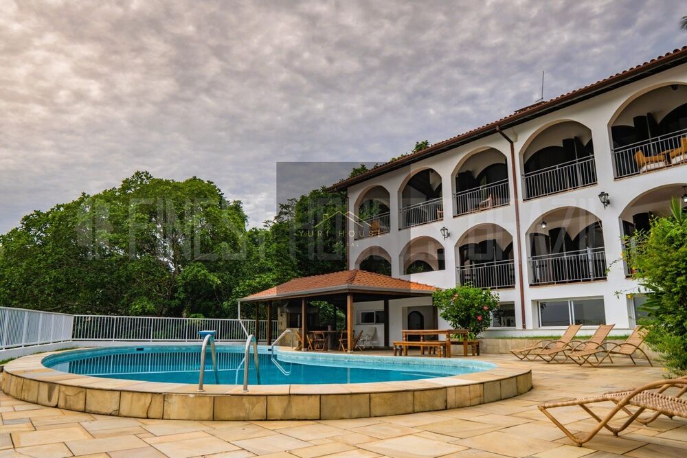 Casa, 9 quartos, 1350 m² - Foto 1