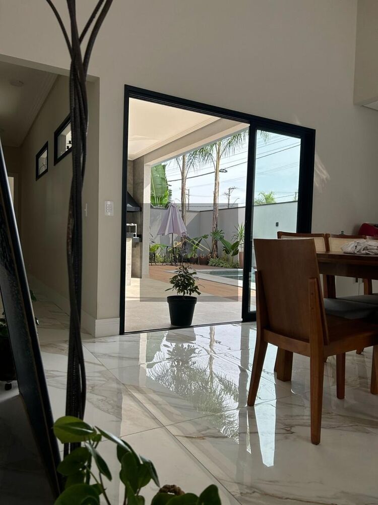 Casa, 3 quartos, 170 m² - Foto 1