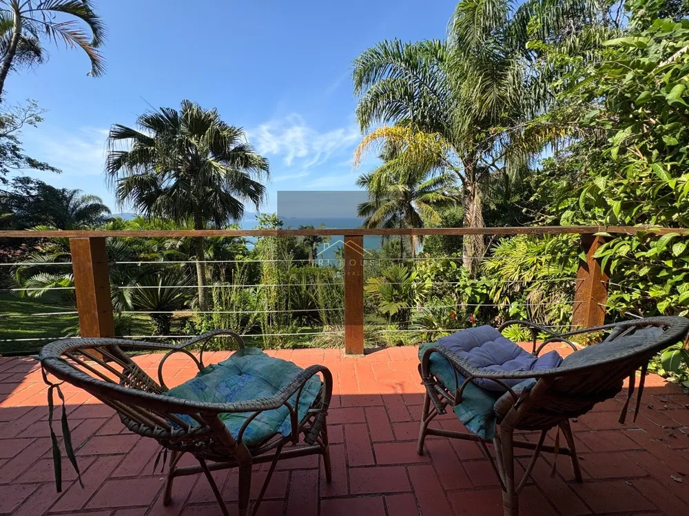 Casa, 5 quartos, 181 m² - Foto 1