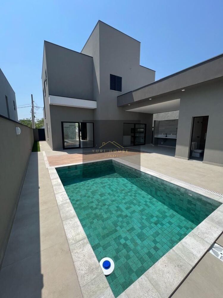 Casa, 3 quartos, 214 m² - Foto 1