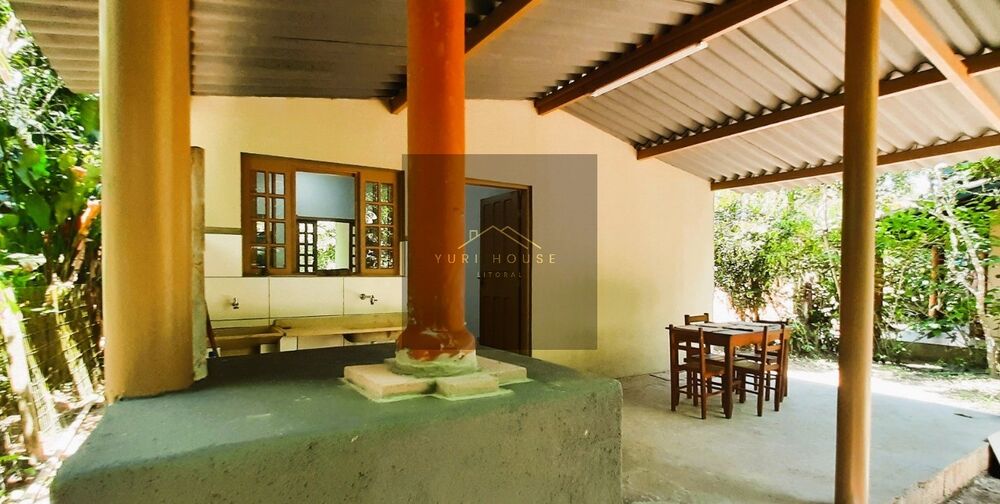 Casa à venda com 2 quartos, 90m² - Foto 1