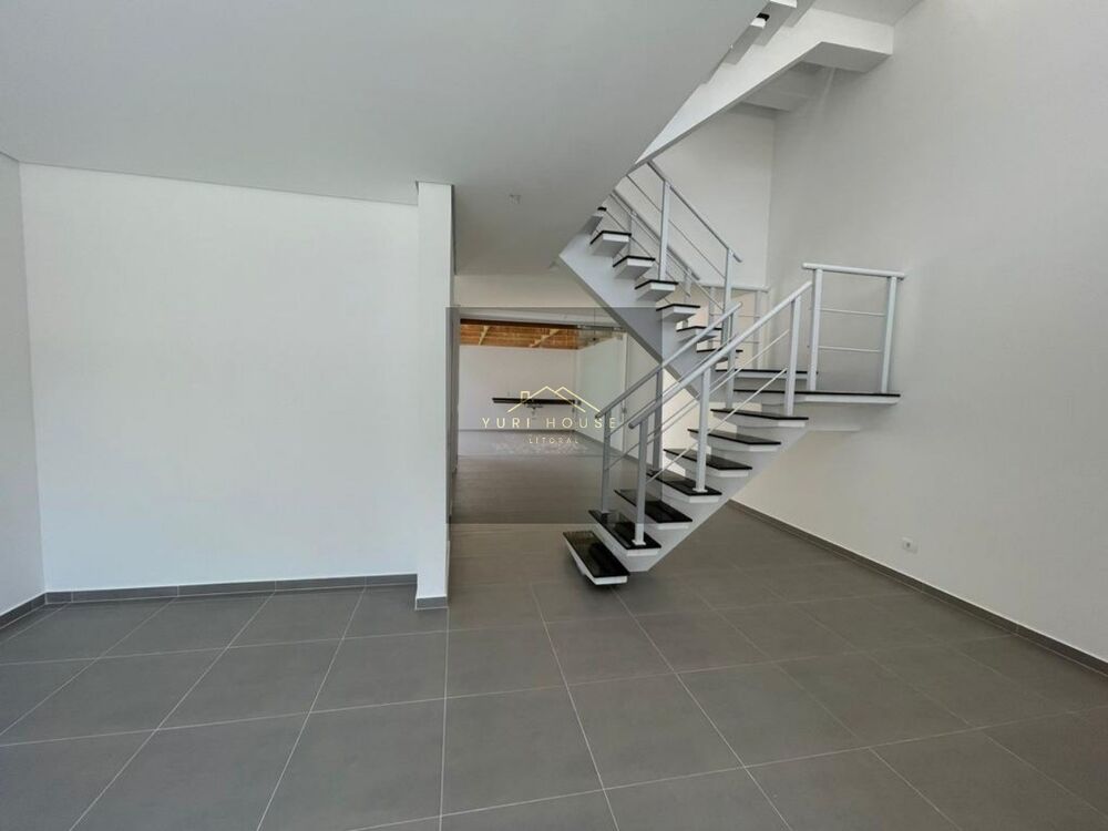 Casa, 4 quartos, 180 m² - Foto 2