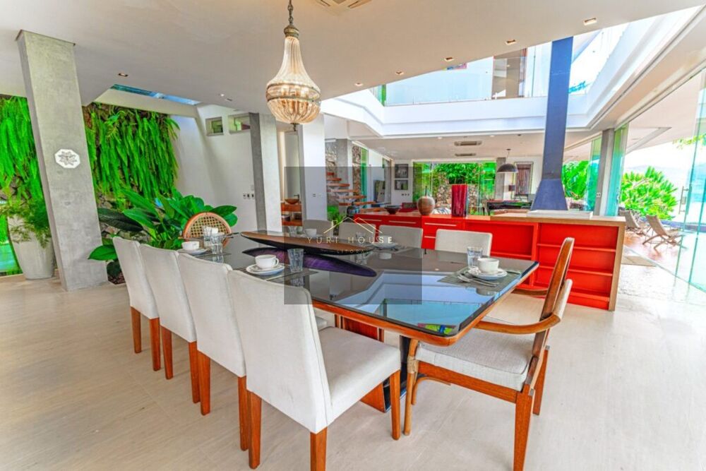 Casa à venda com 4 quartos, 1200m² - Foto 1