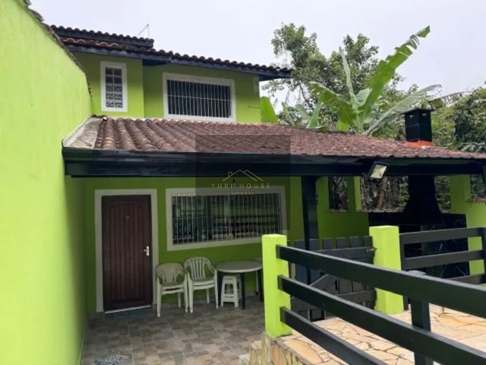 Casa à venda com 6 quartos, 250m² - Foto 1