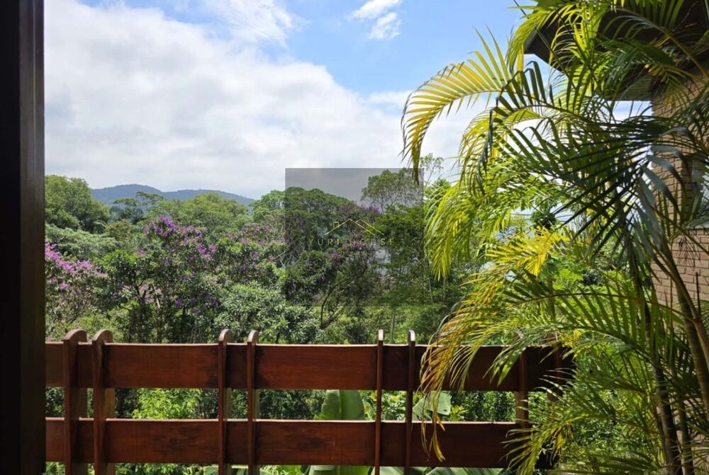 Casa à venda com 4 quartos, 600m² - Foto 3