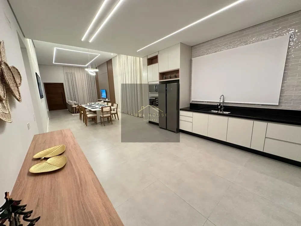 Casa, 4 quartos, 258 m² - Foto 1