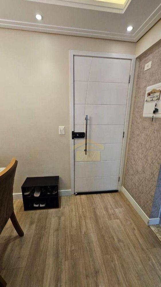 Apartamento à venda com 3 quartos, 67m² - Foto 1