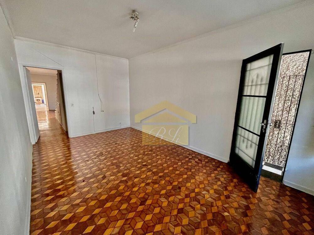 Casa para alugar com 3 quartos, 167m² - Foto 1