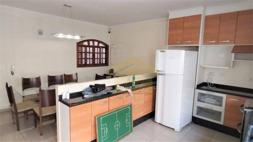 Sobrado à venda com 2 quartos, 136m² - Foto 3