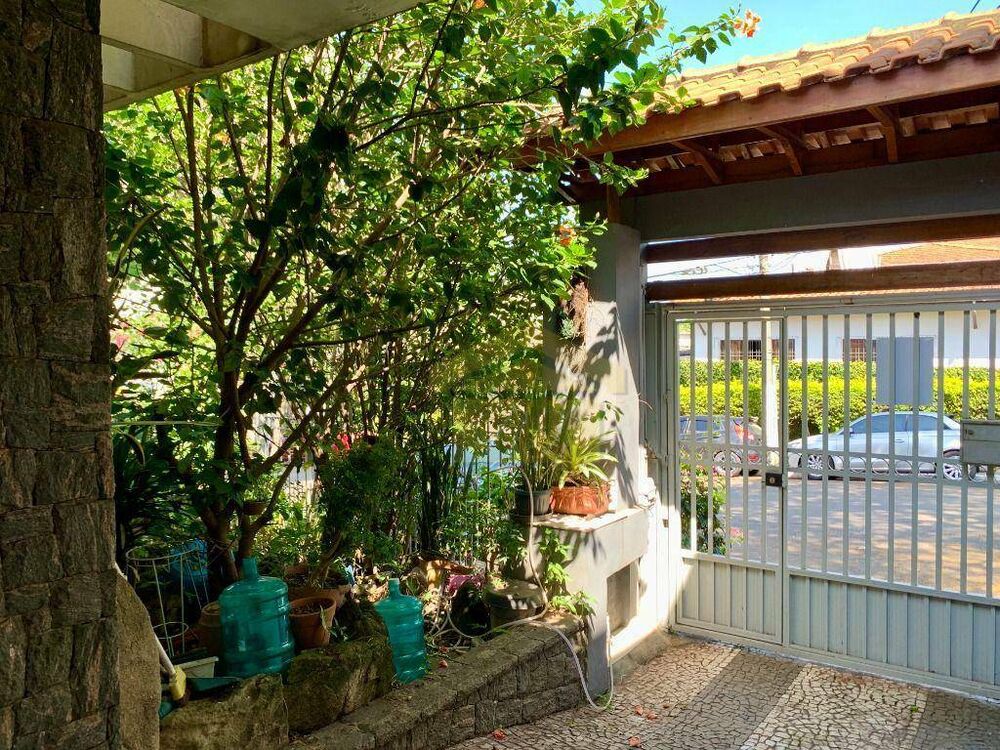 Casa à venda e aluguel com 5 quartos, 236m² - Foto 24