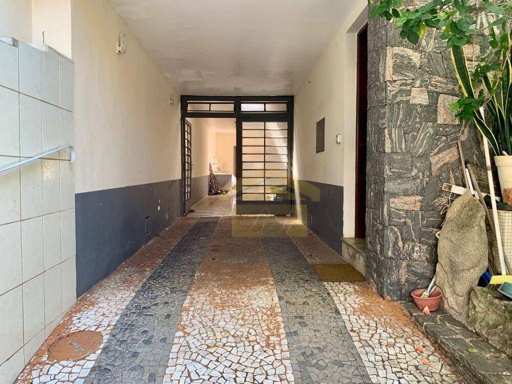 Casa à venda e aluguel com 5 quartos, 236m² - Foto 23
