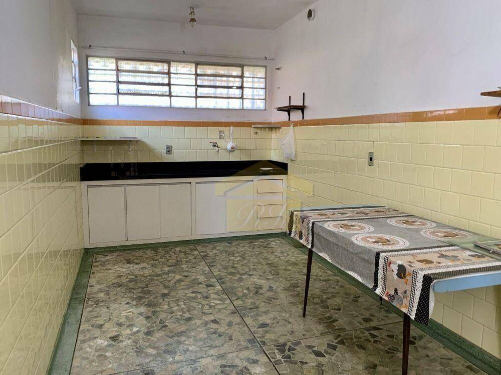 Casa à venda e aluguel com 5 quartos, 236m² - Foto 6