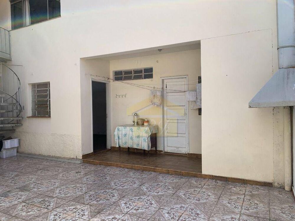 Casa à venda e aluguel com 5 quartos, 236m² - Foto 13