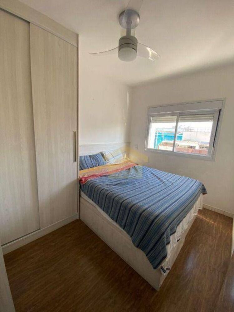 Apartamento à venda com 2 quartos, 70m² - Foto 3