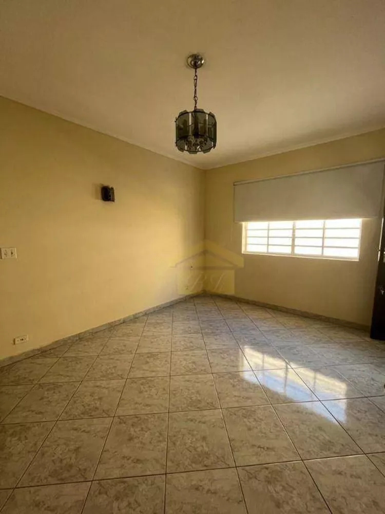 Casa à venda com 2 quartos, 105m² - Foto 2