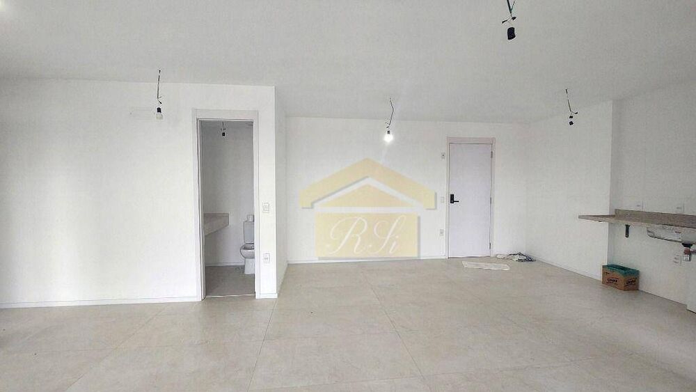 Apartamento à venda com 2 quartos, 93m² - Foto 2