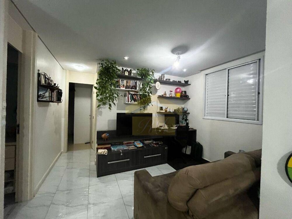 Apartamento à venda com 3 quartos, 70m² - Foto 2