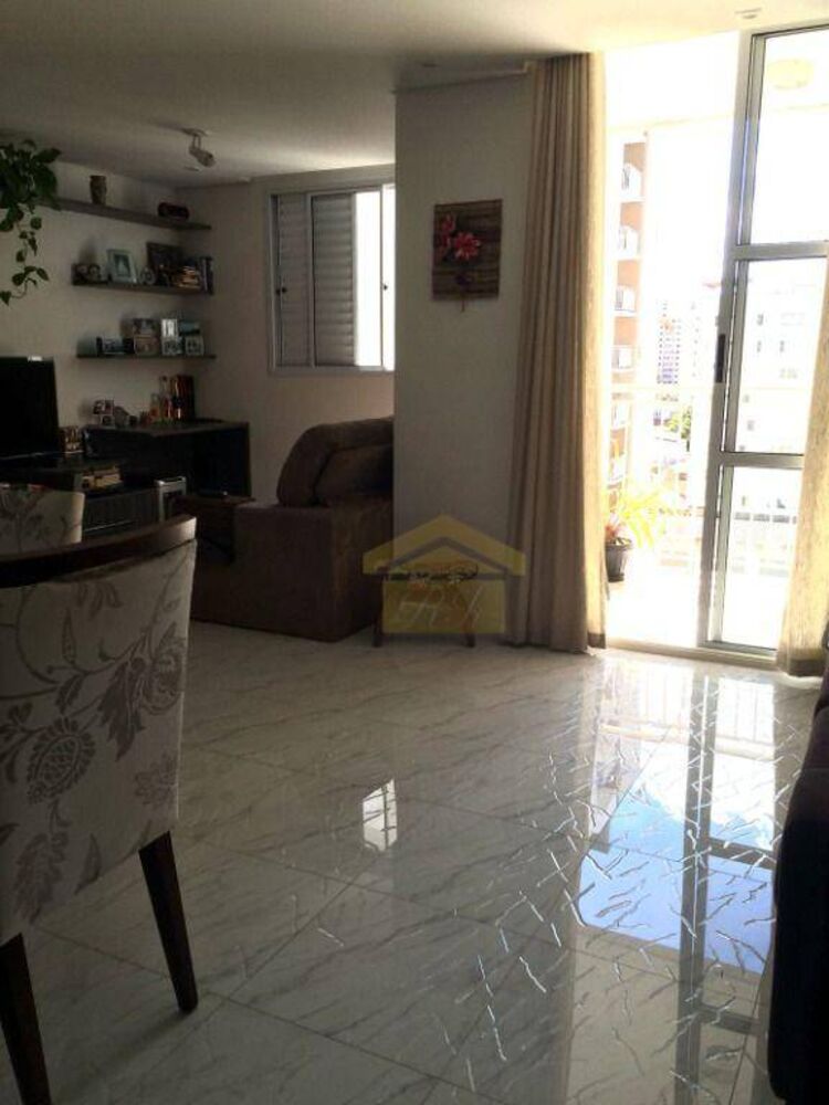 Apartamento à venda com 3 quartos, 70m² - Foto 1