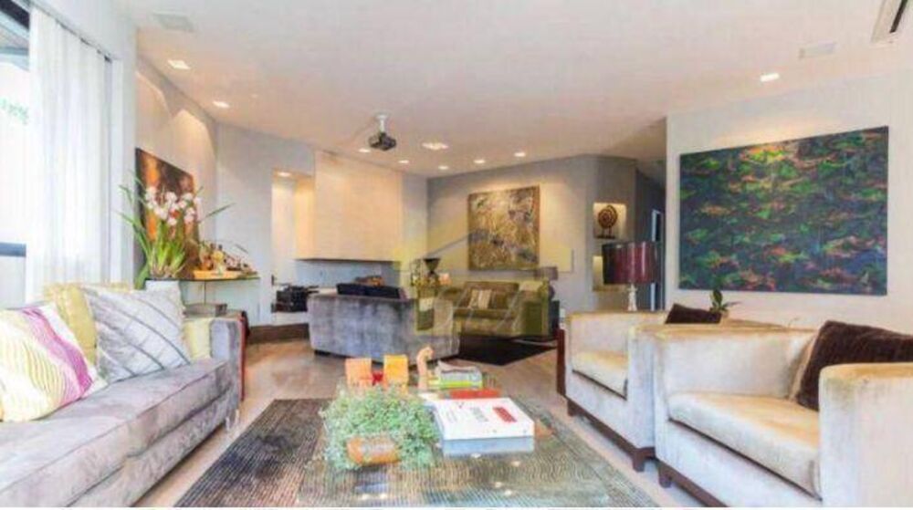 Apartamento à venda e aluguel com 3 quartos, 220m² - Foto 1