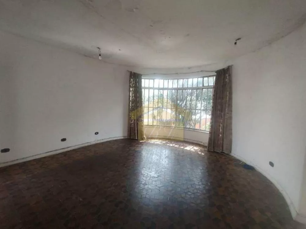 Casa à venda com 3 quartos, 179m² - Foto 2