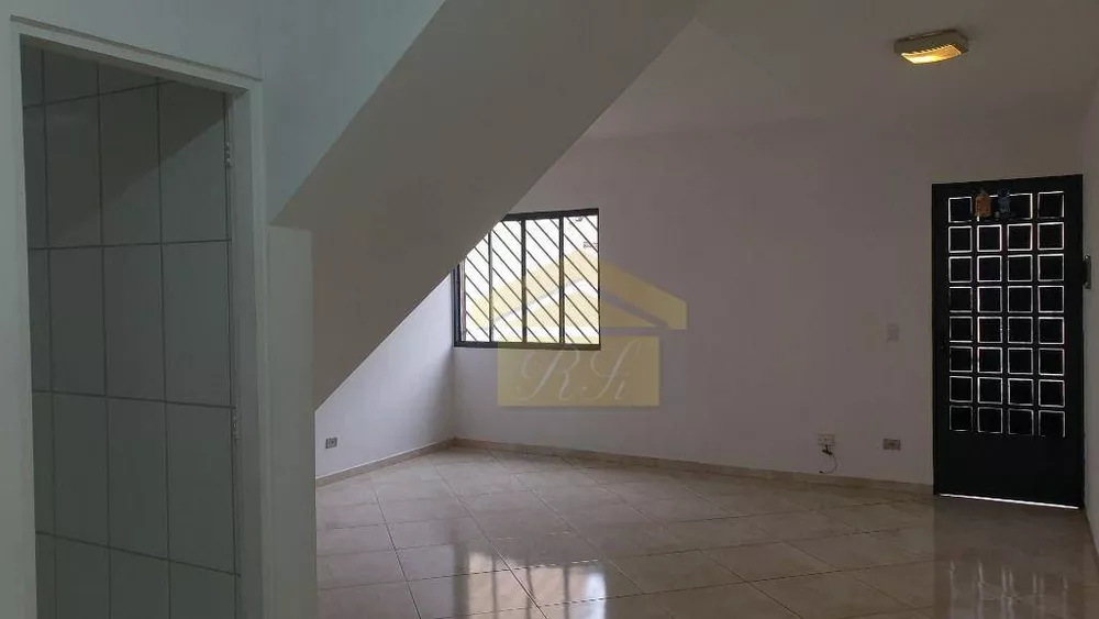 Sobrado à venda com 3 quartos, 93m² - Foto 2