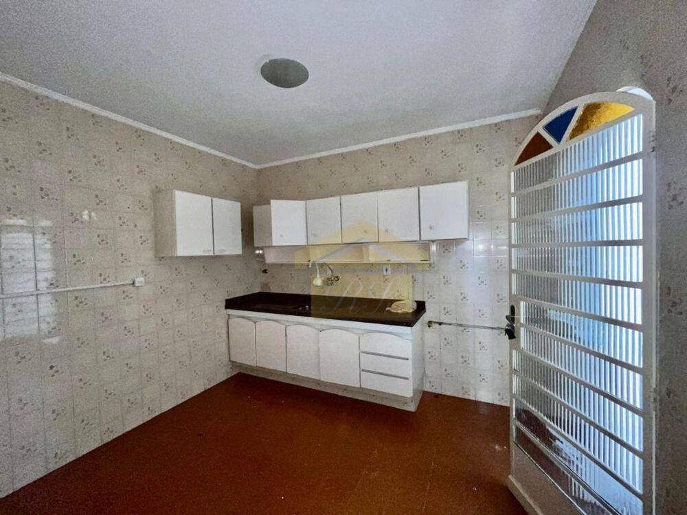 Sobrado para alugar com 3 quartos, 138m² - Foto 1