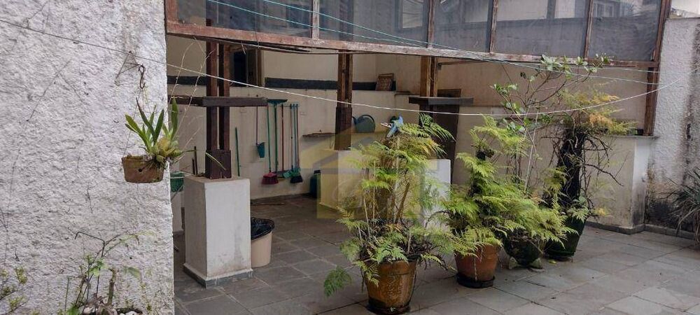 Casa à venda e aluguel com 2 quartos, 115m² - Foto 4