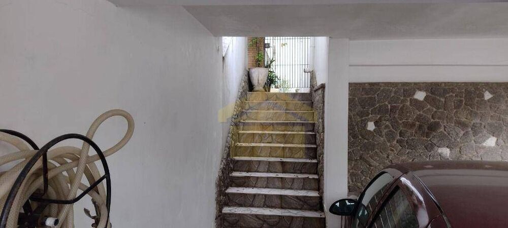 Casa à venda e aluguel com 2 quartos, 115m² - Foto 3