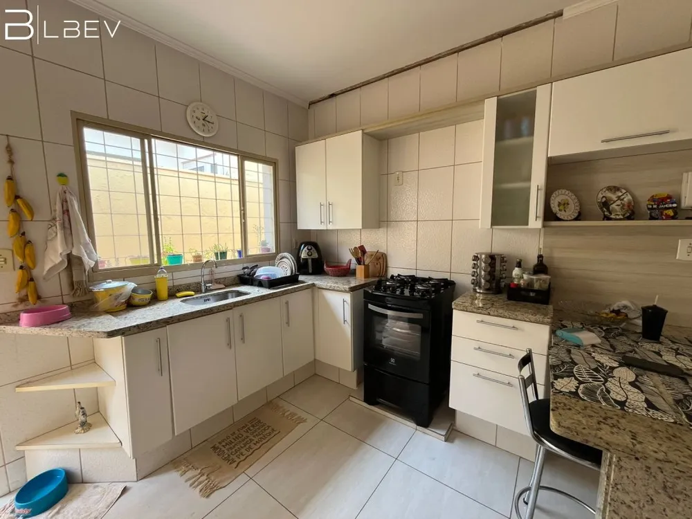 Casa, 3 quartos, 158 m² - Foto 4