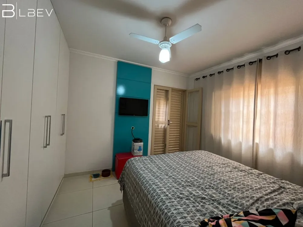 Casa, 3 quartos, 158 m² - Foto 2