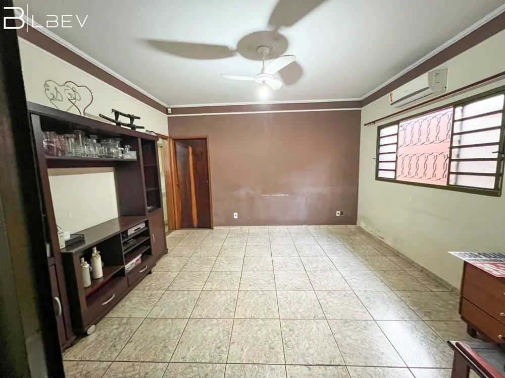 Casa, 3 quartos, 250 m² - Foto 11