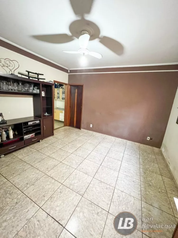 Casa, 3 quartos, 250 m² - Foto 1