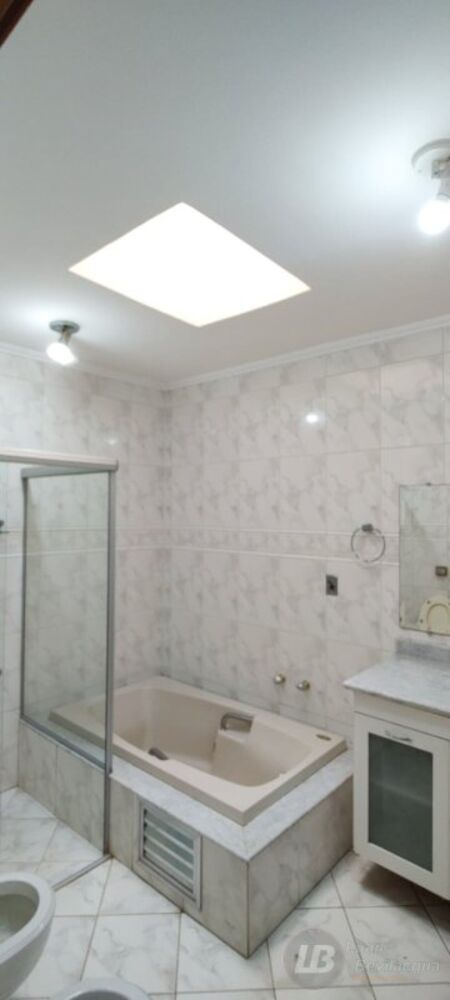 Casa à venda com 2 quartos, 235m² - Foto 18