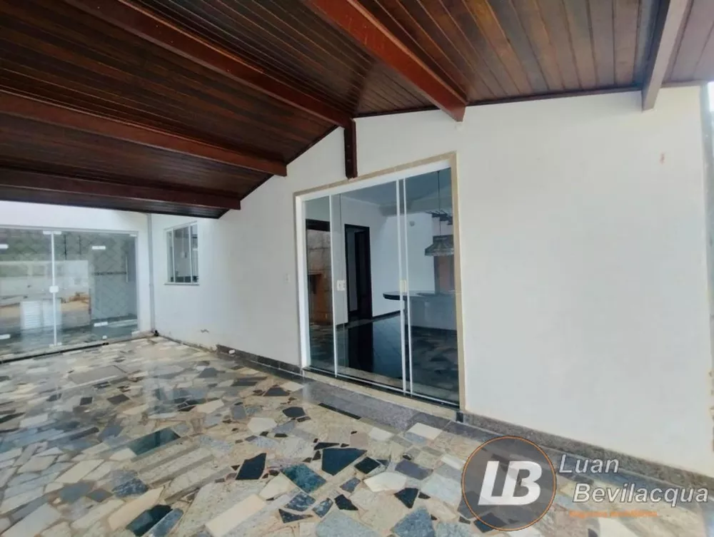 Casa, 3 quartos, 111 m² - Foto 2