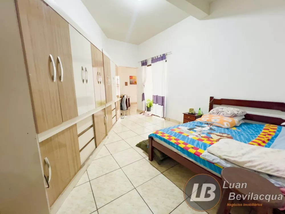 Casa, 4 quartos, 258 m² - Foto 4