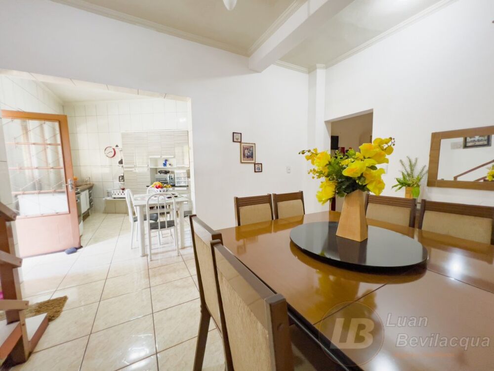 Casa à venda com 4 quartos, 258m² - Foto 10