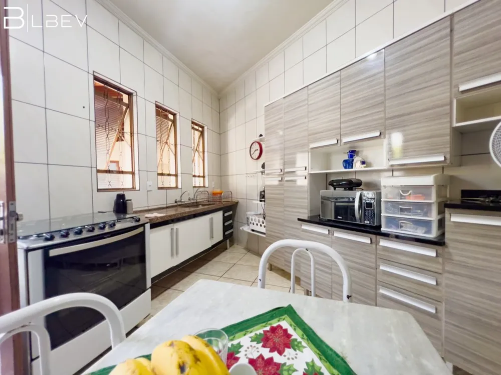 Casa, 4 quartos, 258 m² - Foto 36
